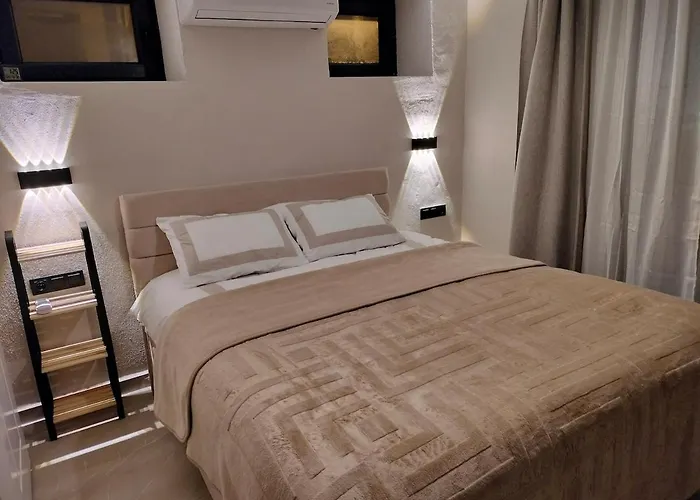 Baykus Deluxe * كوشاداسيه