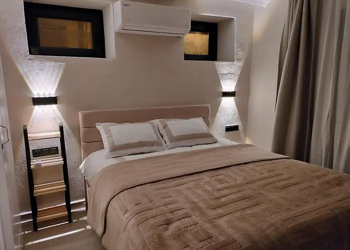 Baykus Deluxe Kuşadası